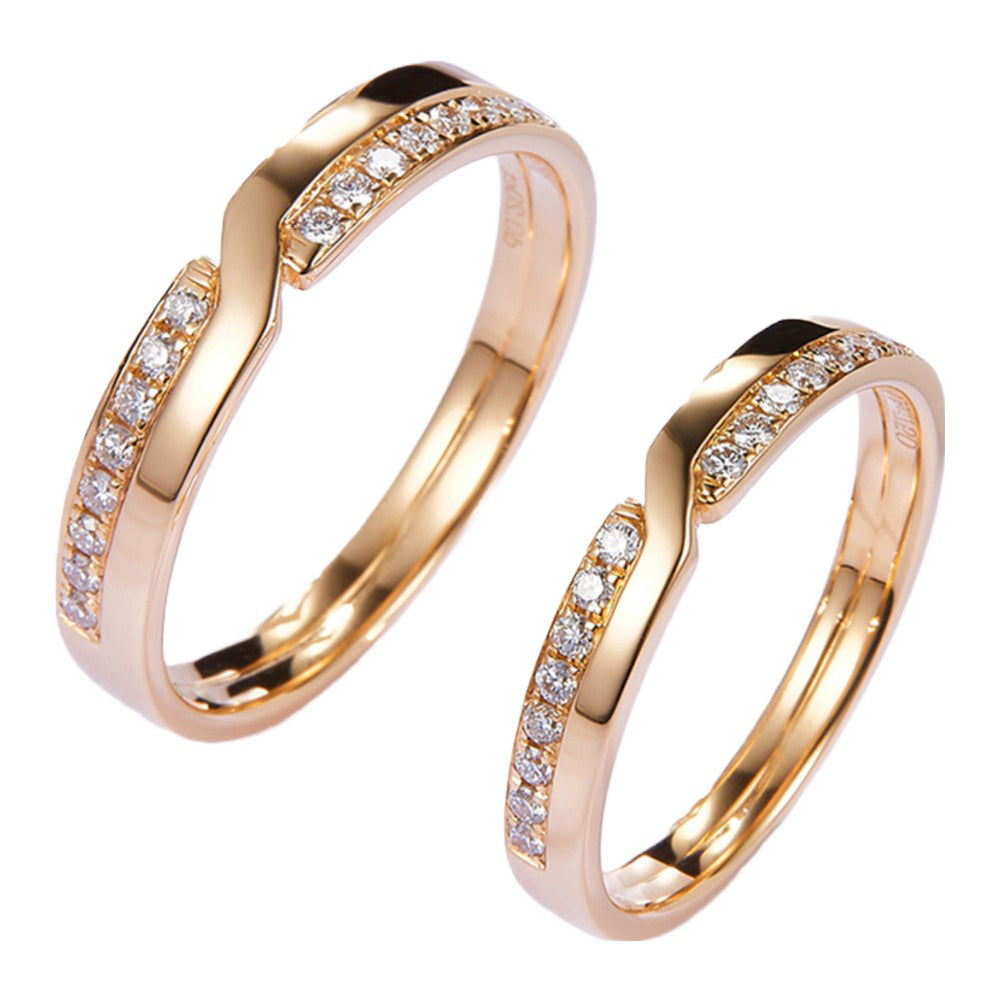 Wedding bands sets. His and hers bands. Gold wedding rings
